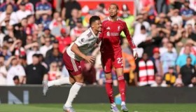 曼联新星与主帅矛盾升级，转会传闻四起，未来去向成谜